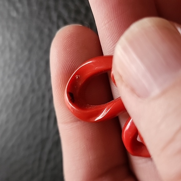 VTG plastic brooch - Picture 9 of 10